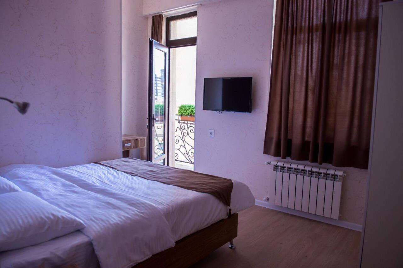 Alfa Hotel Baku Bagian luar foto