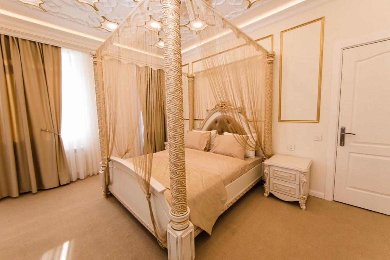 Alfa Hotel Baku Bagian luar foto