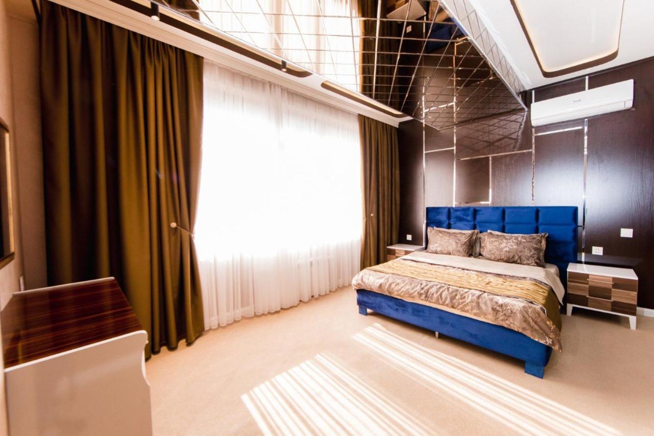 Alfa Hotel Baku Bagian luar foto