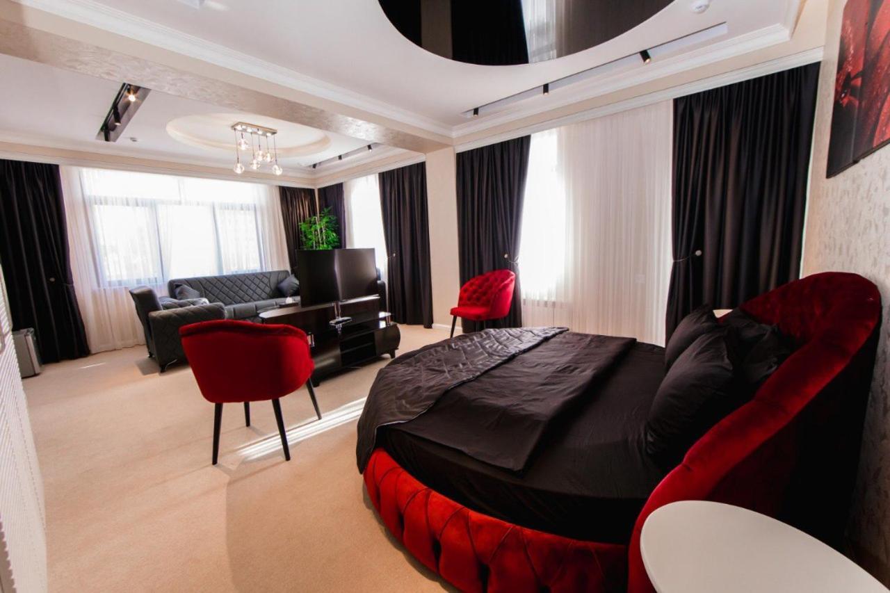 Alfa Hotel Baku Bagian luar foto