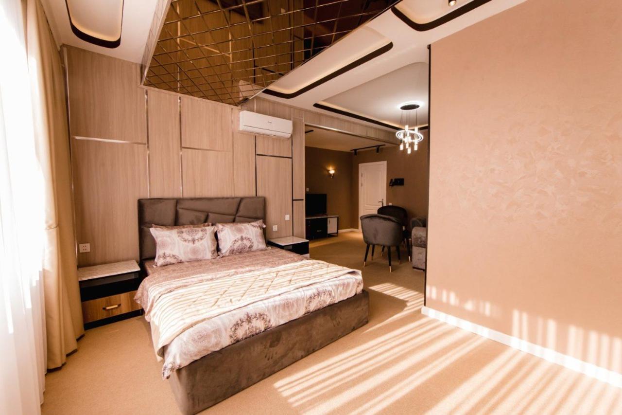 Alfa Hotel Baku Bagian luar foto