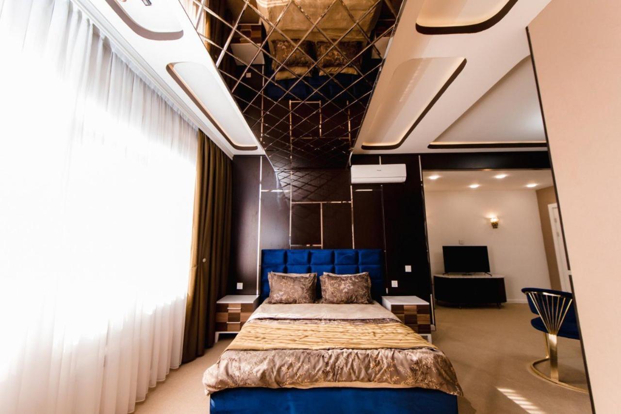 Alfa Hotel Baku Bagian luar foto