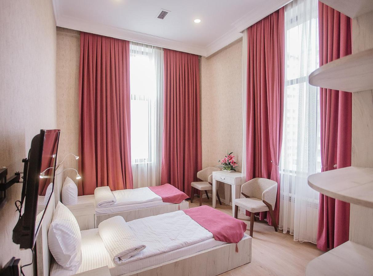 Alfa Hotel Baku Bagian luar foto