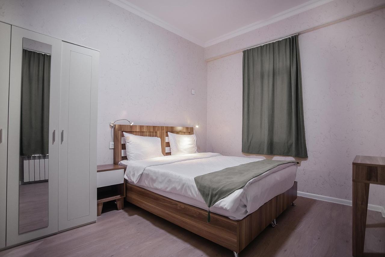 Alfa Hotel Baku Bagian luar foto